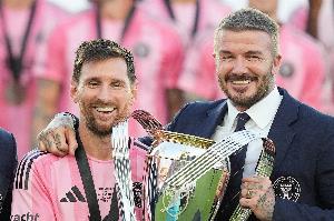 电讯报:传闻梅西有意购买迈阿密股份 贝克汉姆拒绝并视其为遗产