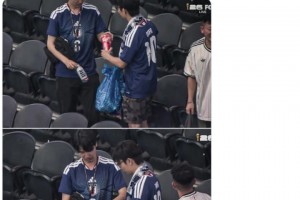 1000+评论！ESPN大赞：独一无二的传统，日本球迷清理看台垃圾