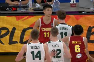 媒体人：中国U17男篮令立陶宛急躁不安，对方情绪激动，动作激烈
