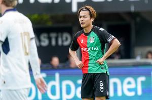 荷兰媒体：佐野航大可能以2000万欧元的身价转会至霍芬海姆，他是佐野海舟的弟弟