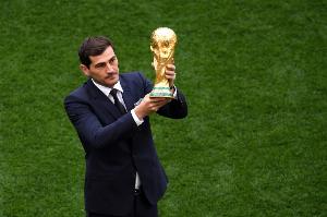 马卡报道：FIFA邀请卡西、席尔瓦、普约尔、布特拉格诺观摩西班牙比赛