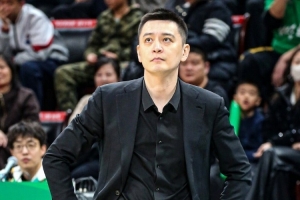 杨鸣表示：教练属于弱势群体，职业队主教练和国家队教练的权利并不大