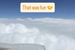 愉快旅程！德拉维多瓦分享返程航班窗景照：真是一次充满乐趣的旅行！