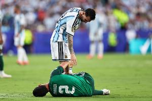 波媒报道:FIFA确认梅西踩踏小腿犯规未被红牌处罚的判罚无误,并已通知参赛裁判